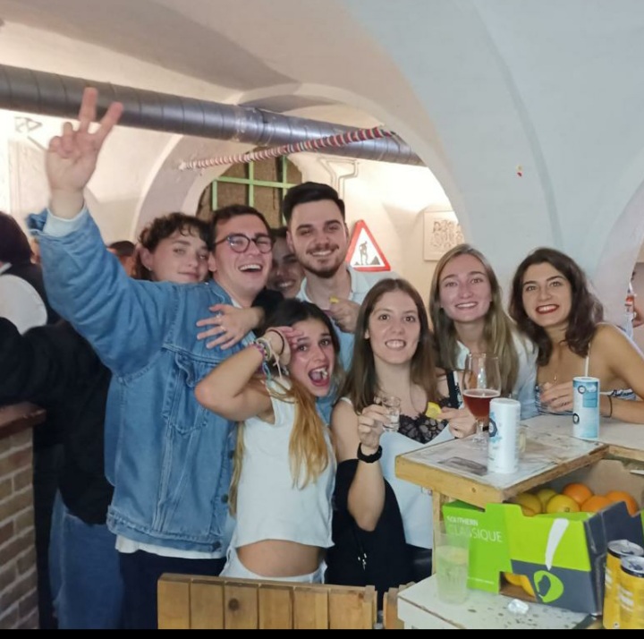 student bar